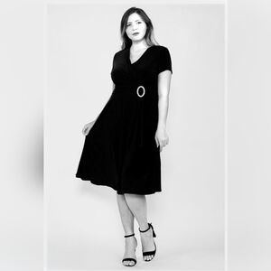 NWT R&M Richards Cocktail Dress 12 Glamour Event Mature Black Short Sleeve #8.10